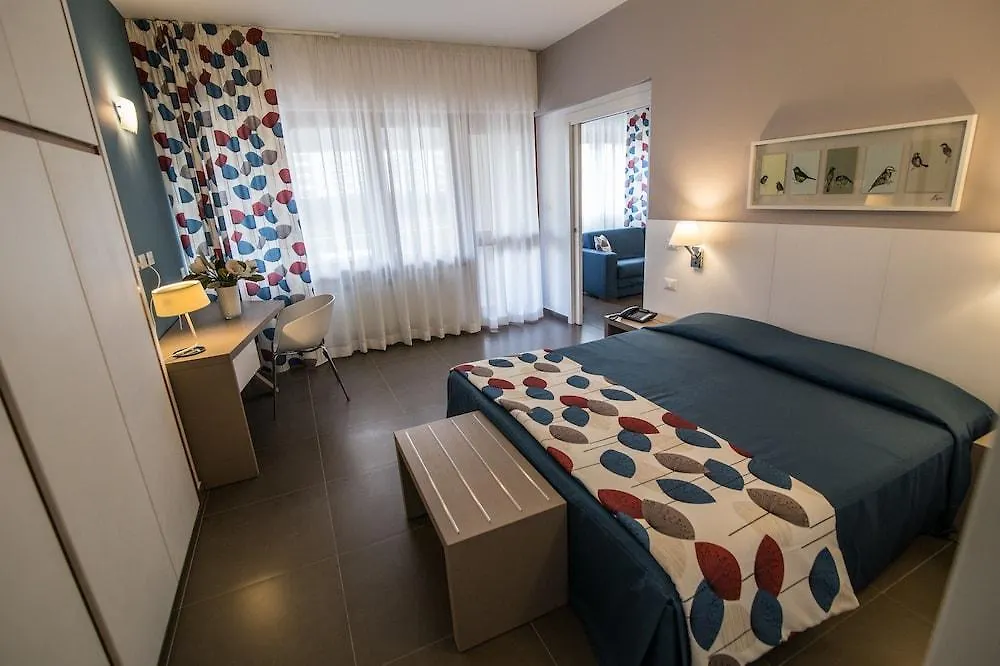 *** アパートホテル Marbela Apartments & Suites パレルモ イタリア