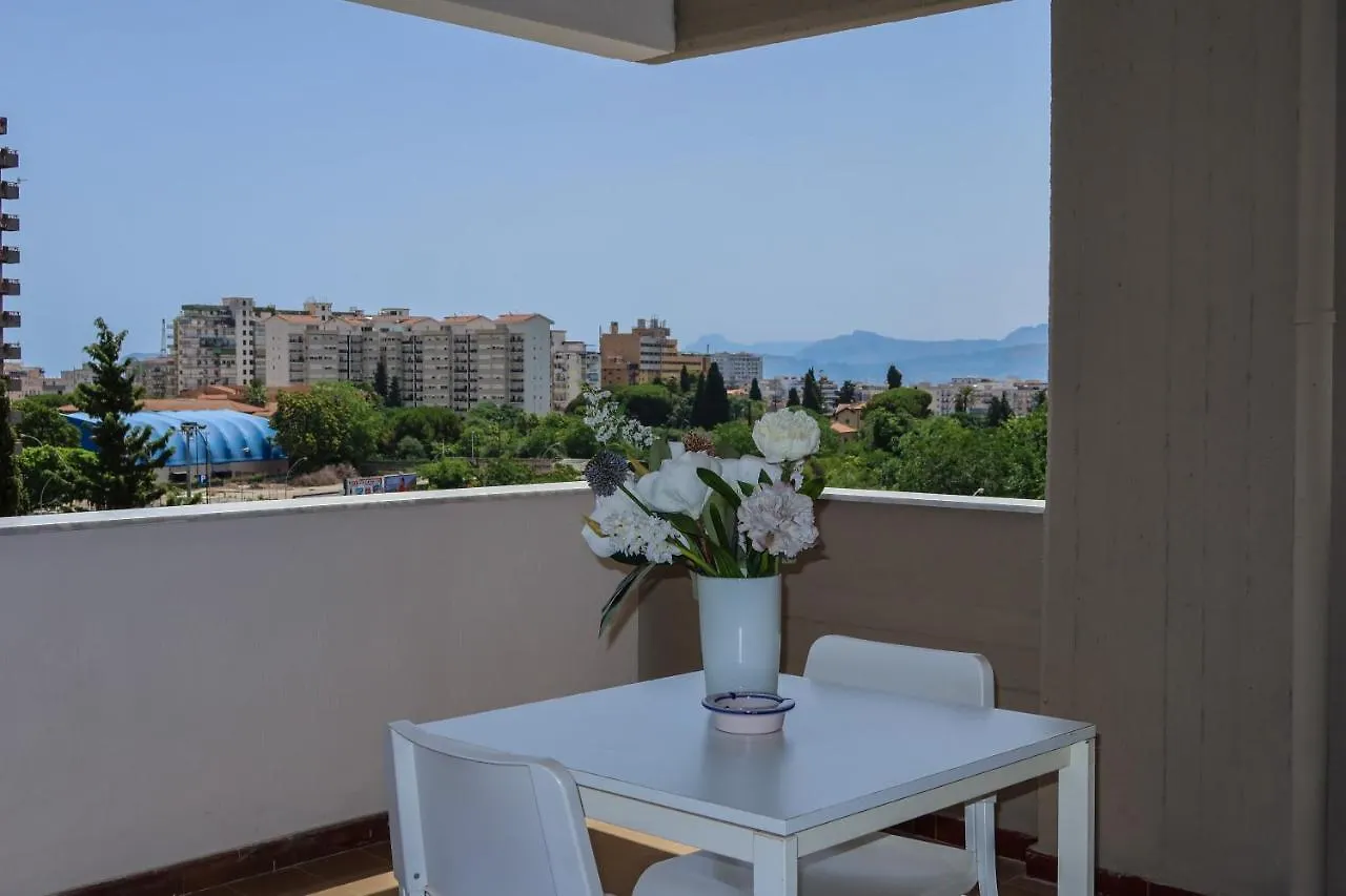 アパートホテル Marbela Apartments & Suites パレルモ