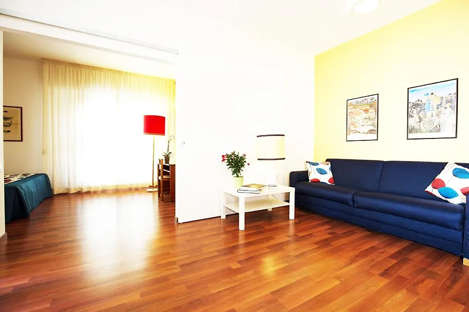 פלרמו Marbela Apartments & Suites מלון דירות