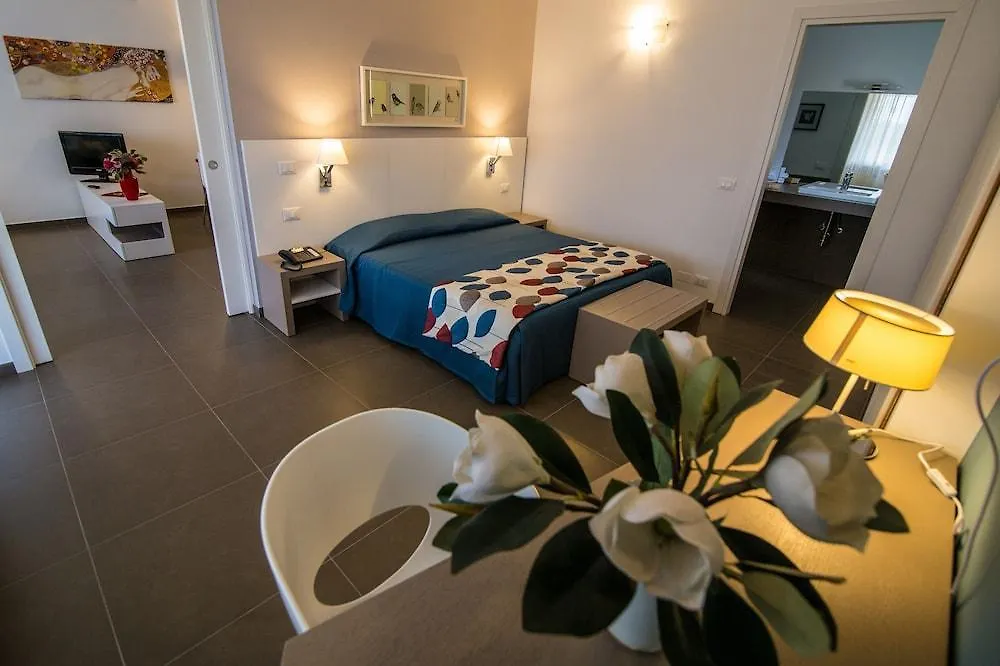 פלרמו Marbela Apartments & Suites
