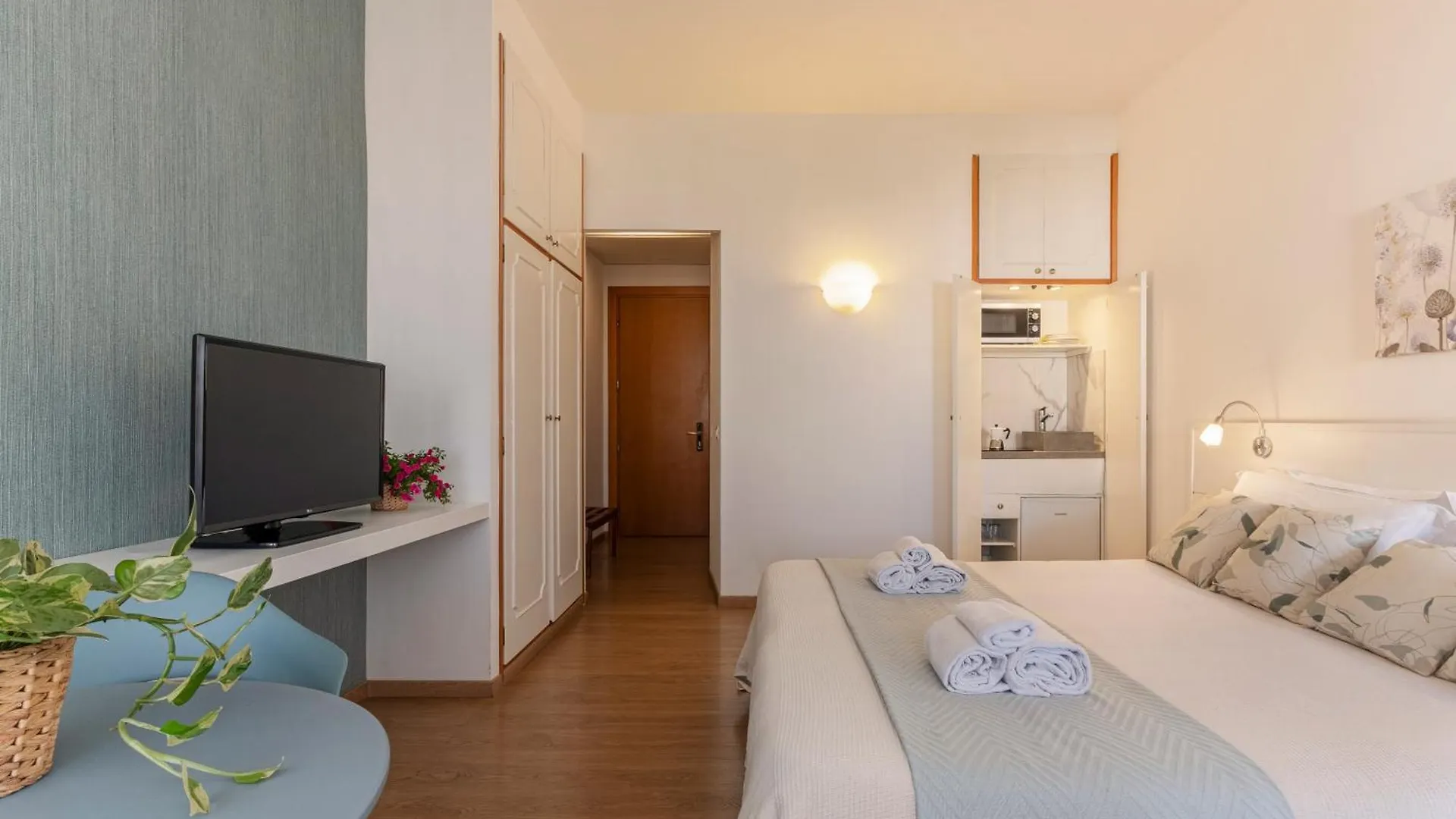 Marbela Apartments & Suites 팔레르모 3*,